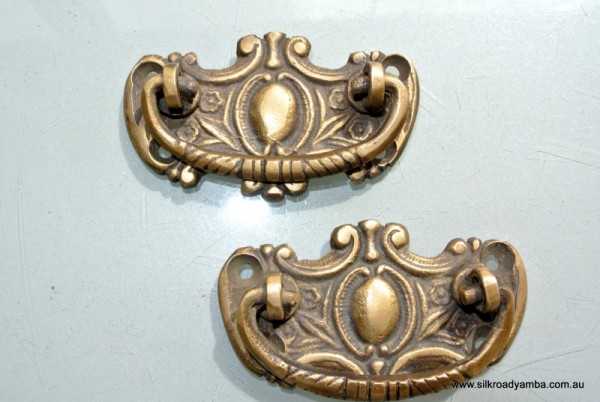 2.5 brass drawer pulls 2.5 brass drawer pulls