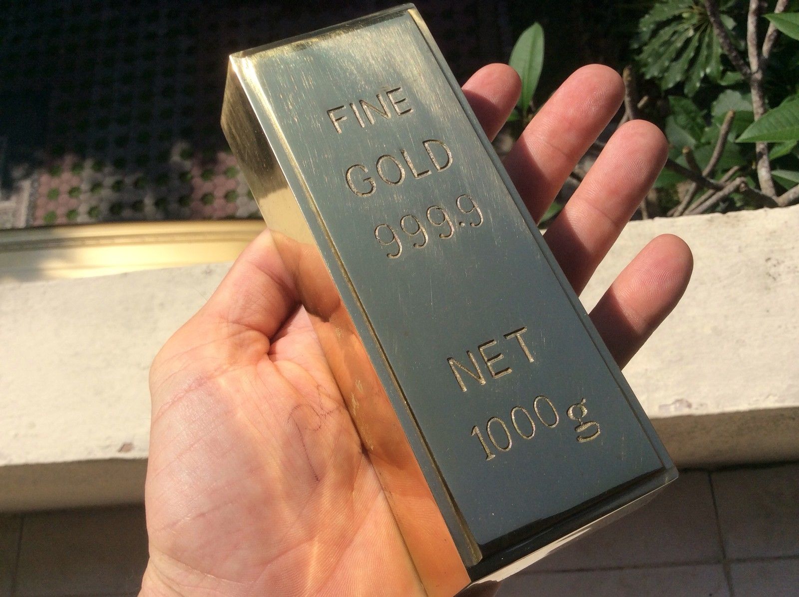 Fake fine GOLD  bullion  Bar  paper weight 6 1 2 prop very 