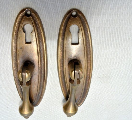 2 pulls drops handles antique style solid brass vintage old replace drawer small door heavy
