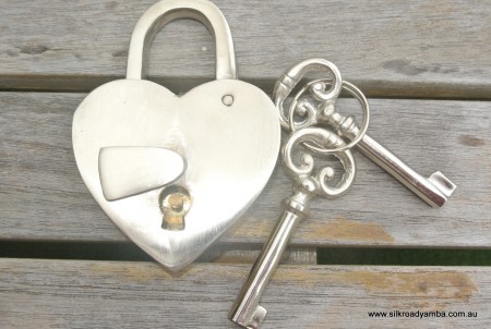 silver PADLOCK 3.1/2" Vintage stye HEART LOVE brass wedding bridge 2 key working