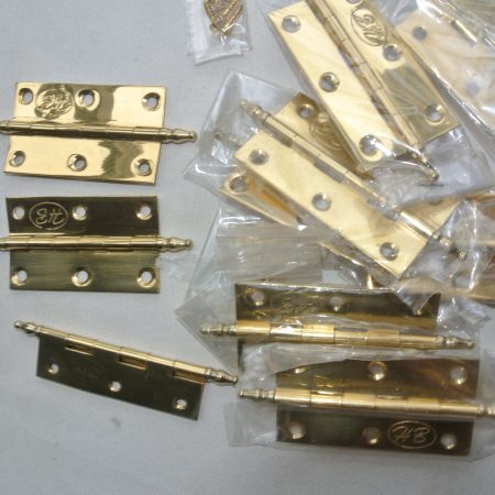 10 small hinges vintage style solid Brass DOOR BOX 2.1/2" polished finials flush & screws