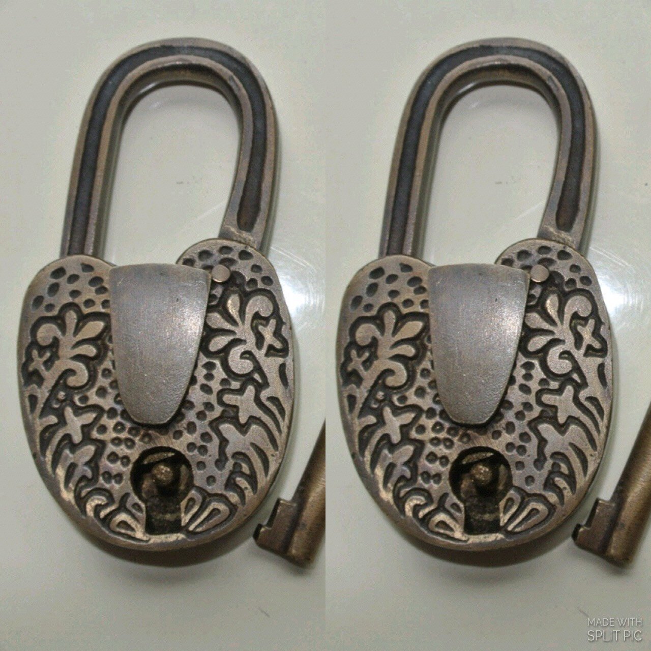 2 Padlock 3 vintage old aged stye engraved solid brass 2 keys heavy lock  bridge Antique Vintage style skeleton Keys Safe Lock