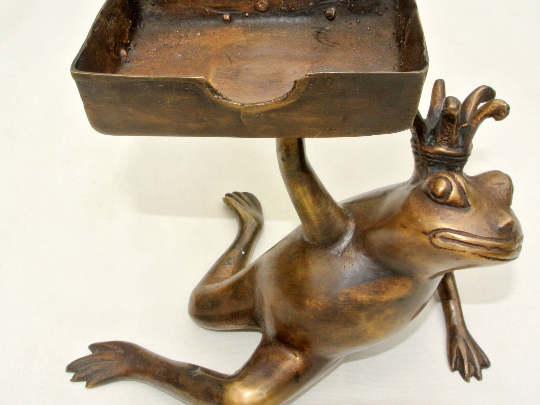 FROG card HOLDER stand statue aged old vintage style heavy sitting brass