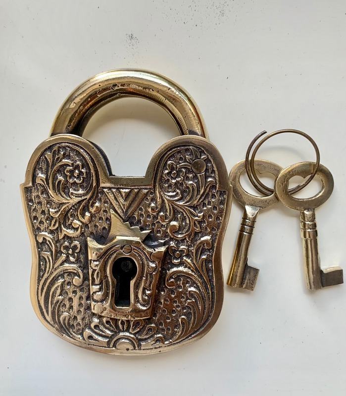 large Vintage style ENGRAVED POLISHED BATAVIA  5 Padlock solid brass key  heavy lock works - Silk Road Yamba - Javanese Handicrafts & Accessories
